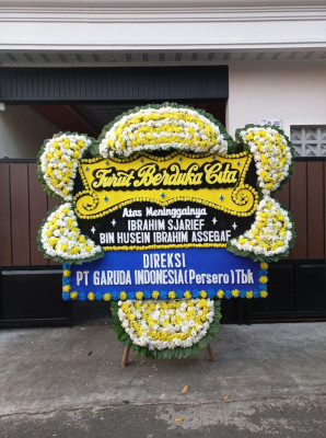 Papan Bunga Duka di Syamtalira Bayu