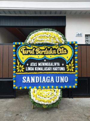 Papan Bunga Duka di Syamtalira Bayu