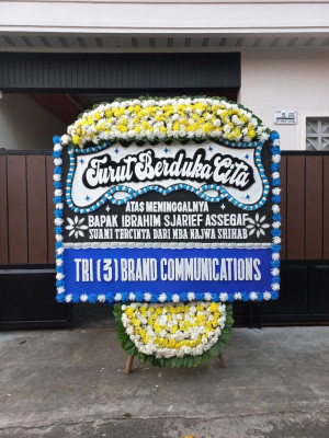 Papan Bunga Duka di Syamtalira Bayu